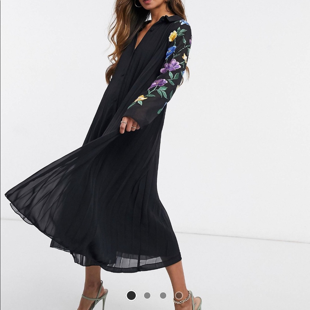 COPY - Pleated midi shirt dress with embroidered sleeves